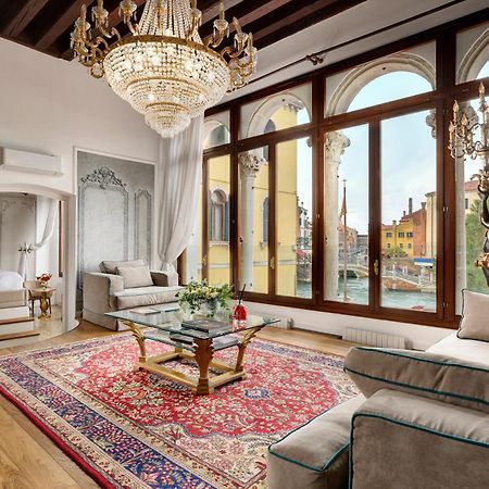 Swan Dolcevita Prestige Stay - Canal View & Exclusive Experience Venedik Dış mekan fotoğraf