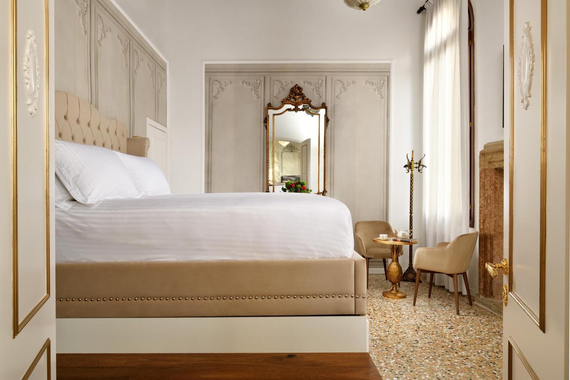 Swan Dolcevita Prestige Stay - Canal View & Exclusive Experience Venedik Dış mekan fotoğraf